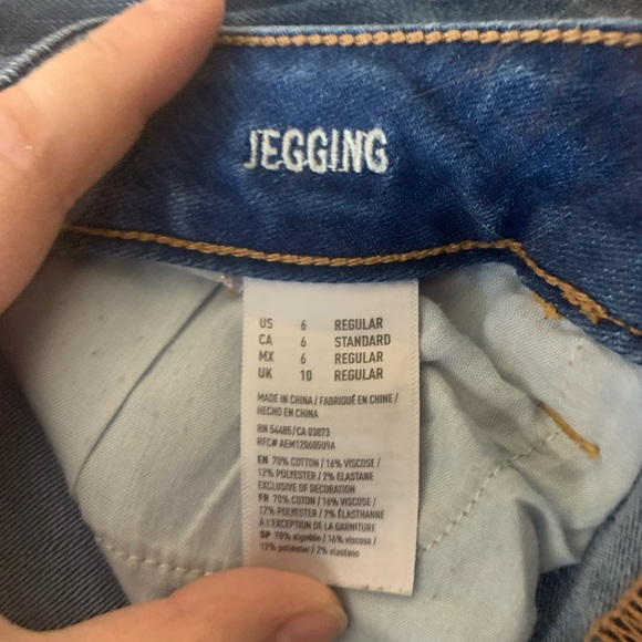 American Eagle Super Stretch Jegging Size 6 - Picture 4 of 5